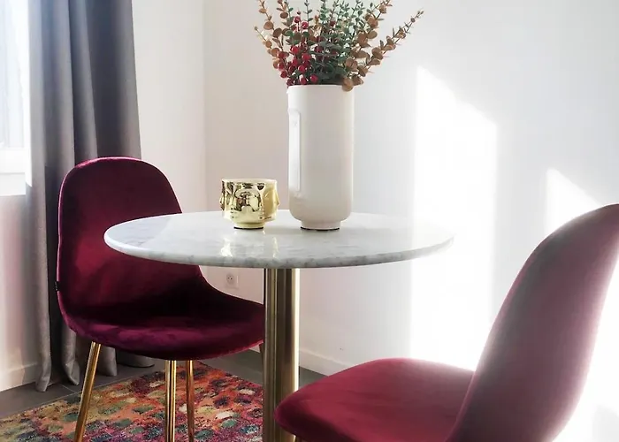Appartement Dans Une Villa Au Calme